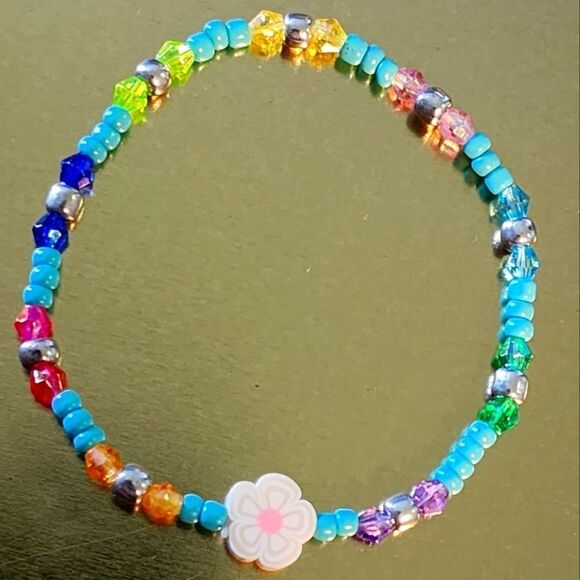 Custom Flower Beaded Bracelet - Picture 1 of 2
